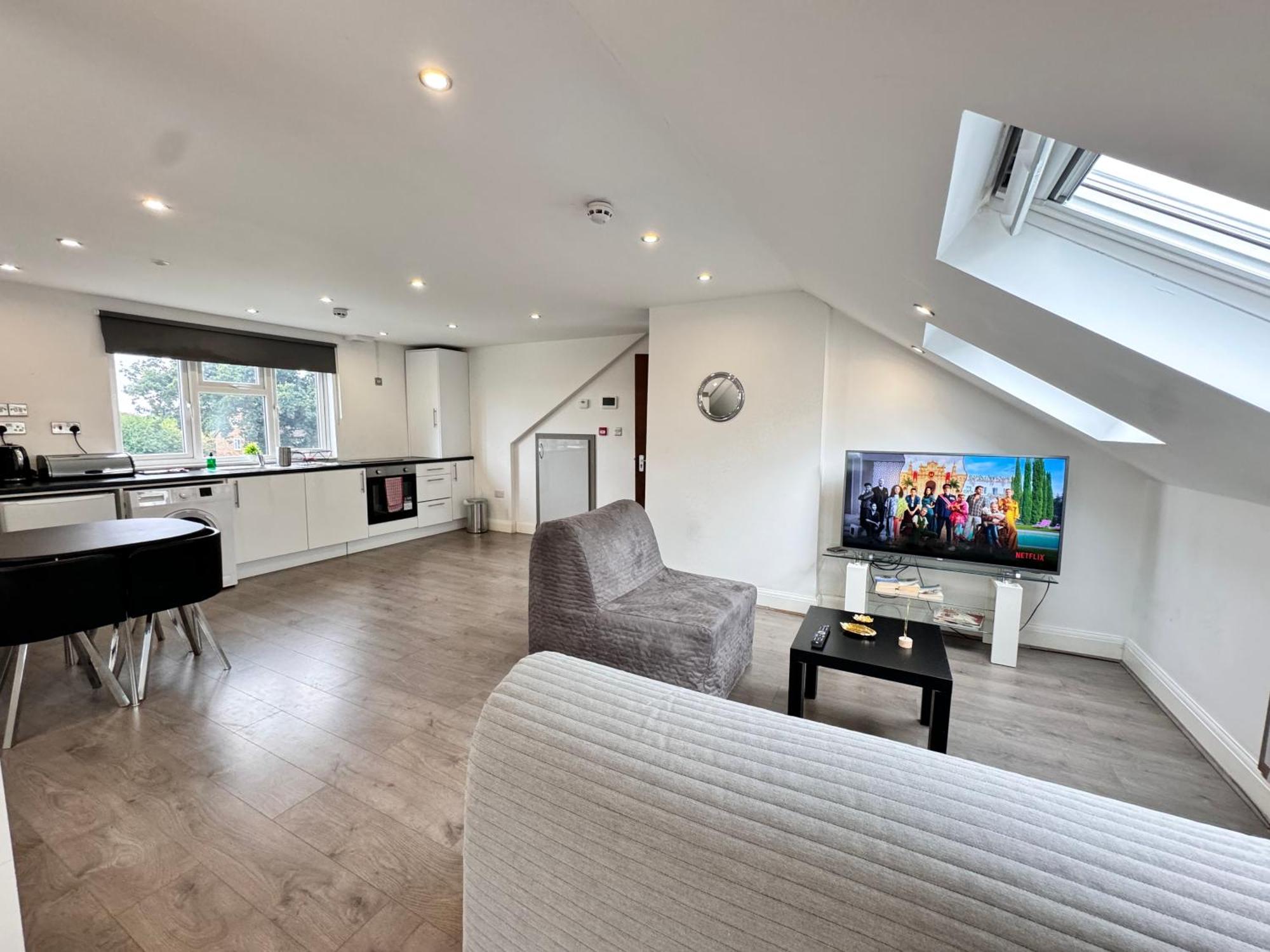 Hatton Apartments Heathrow Airport- Free Parking-Free Underground To And From Heathrow Airport Hatton Cross See Picture-See London Fast Hatton Cross To Central London 30Min Exterior foto